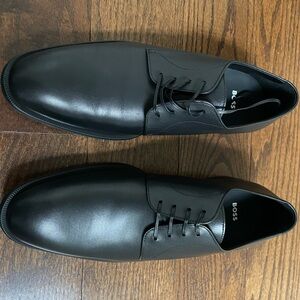 Boss Men's Classic Black Oxfords